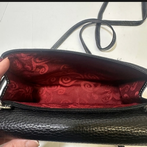 Brighton Elegant Black Leather & Suede Shoulder Bag - Picture 10 of 15